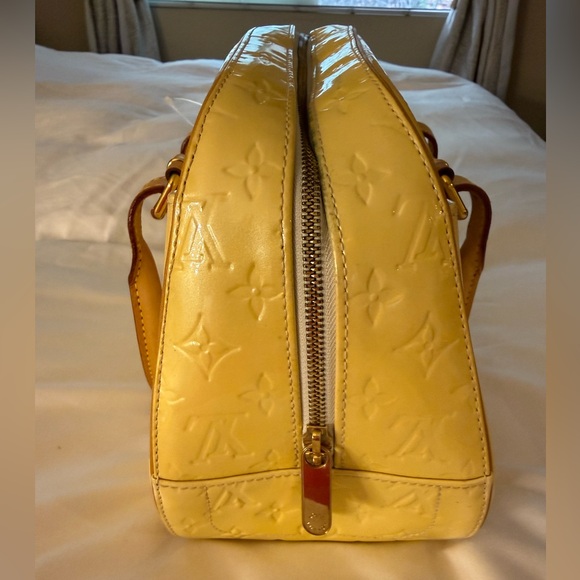 Louis Vuitton Vintage Yellow Vernice Summit Bag Used but good condition. - Picture 7 of 16